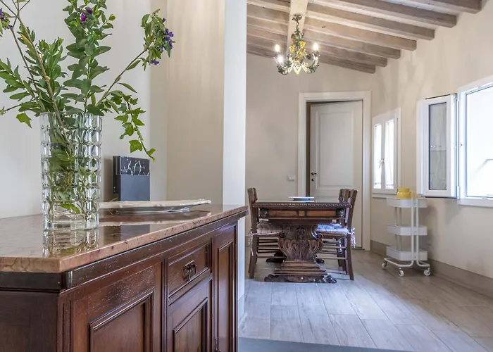 David - Michelangelo *