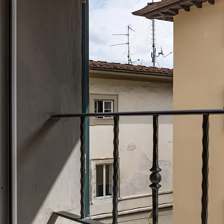 David - Michelangelo Apartment